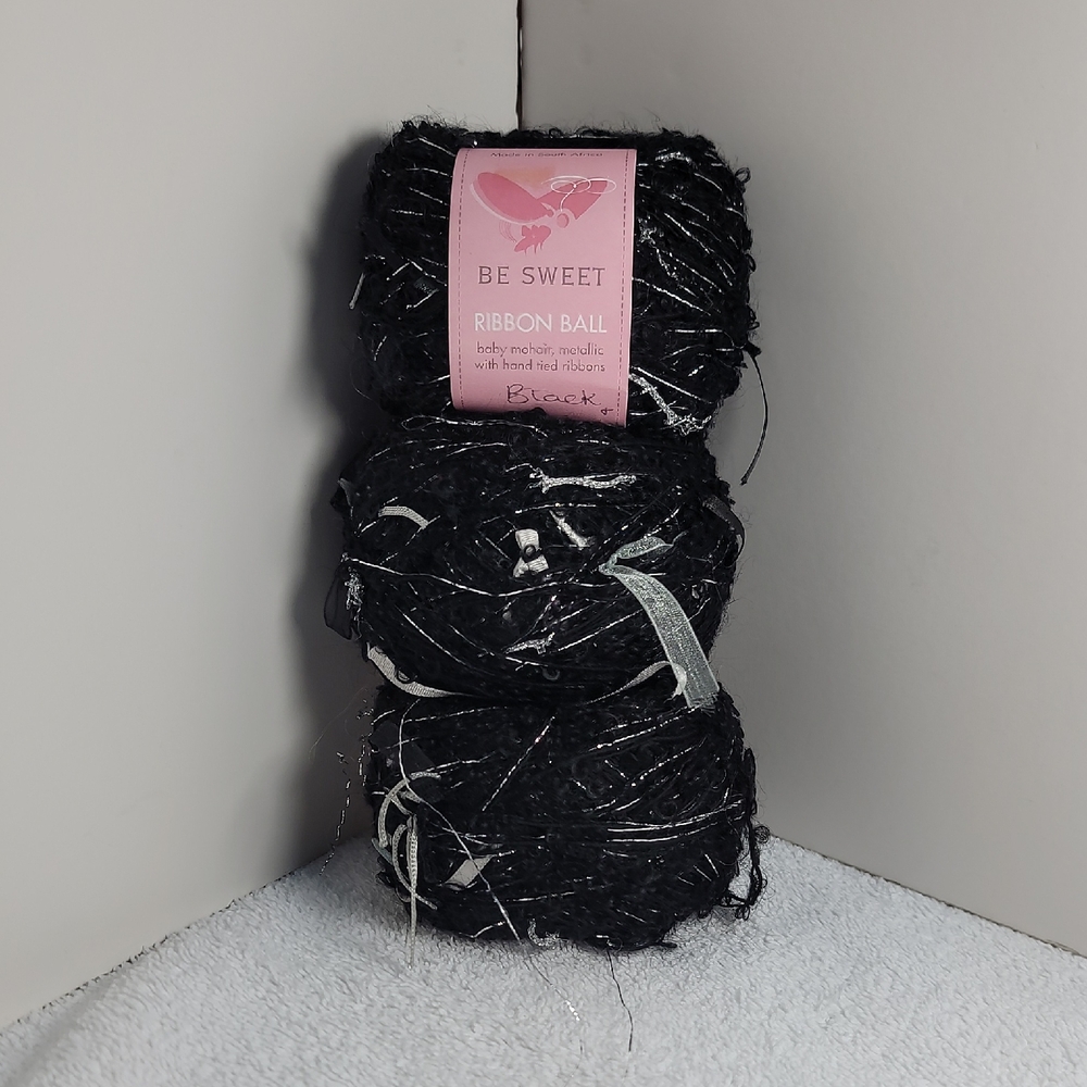 Be Sweet Black/Silver Ribbon Ball Yarn 3 Balls